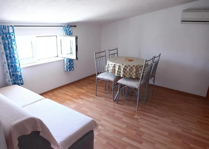 Deep Blue Sea View *